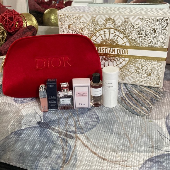DIOR Red Pouch Lux Gift Set - Picture 4 of 13